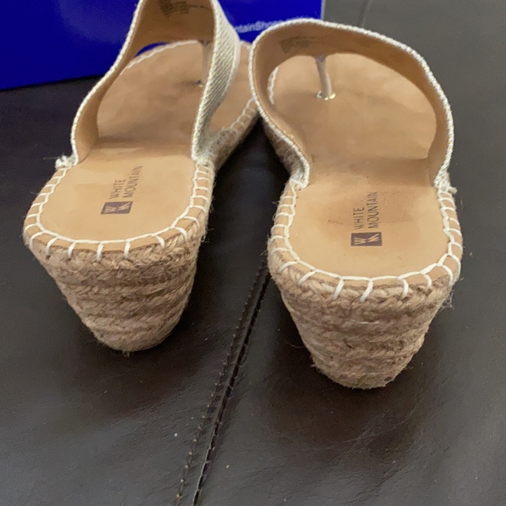 White Mountain Sandals - Picture 3 of 6